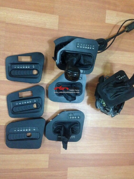 BMW E39 E38 ORIGİNAL VİTES ÇERÇEVESİ VE KÖRÜĞÜ ÇIKMA TEMİZ