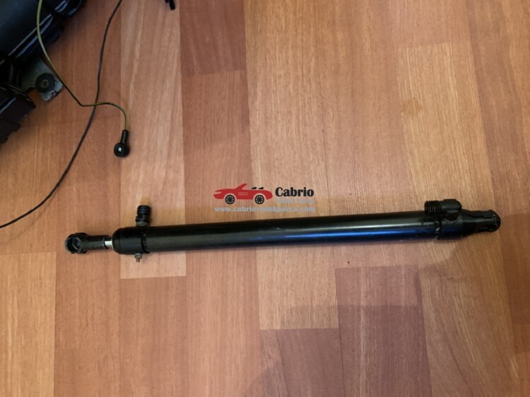 AUDİ TT 8N CABRİO UYUMLU TENTE AMERTİSÖRÜ ORJİNAL TEMİZ 