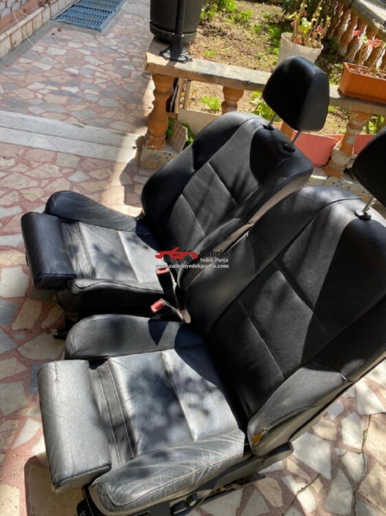BMW E60 UYUMLU SİYAH YARI ELEKTRİKLİ RECARO SİYAH DERİ SAĞ SOL KOLTUK ORJİNAL
