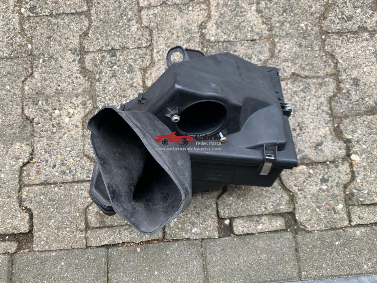 BMW N47 FİLTRE KUTUSU E88 E81 E82 E87 E84 ÇIKMA ORJİNAL 