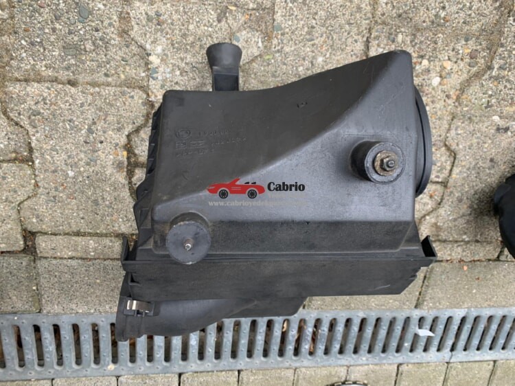 BMW E36 M50 B20 MOTORLARA UYGUN ORJİNAL FİLTRE KUTUSU ÇIKMA TEMİZ