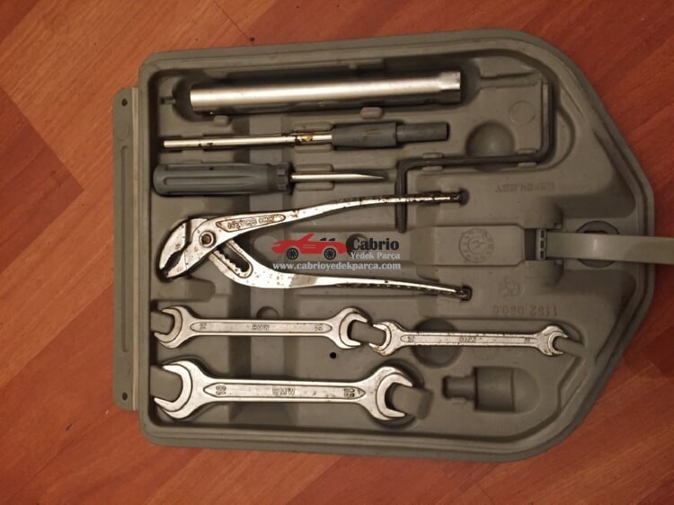 BMW E30 UYUMLU ORJİNAL AVADANLIK ÇIKMA TEMİZ