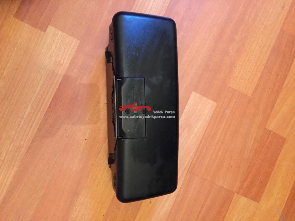 BMW E30 E36 E46 E39 E85 E60 E90 UYUMLU ORJİNAL İLK YARDIM KUTULARI ÇIKMA 