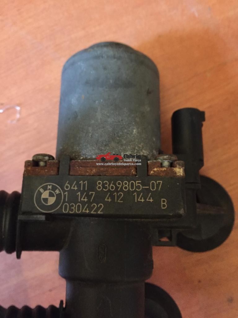 BMW E46 UYUMLU ORJİNAL KALORİFER MUSLUĞU TEMİZ ÇIKMA 