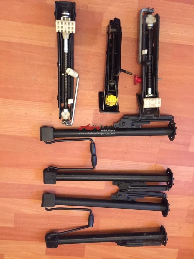 BMW E36 UYUMLU ORJİNAL ARAÇ KRİKOSU ÇIKMA TEMİZ