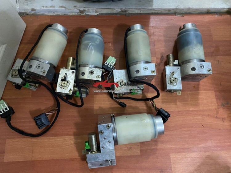 BMW E46 CABRİO UYUMLU ORJİNAL TENTE POMPASI ÇİFT SELONİT ÇIKMA TEMİZ