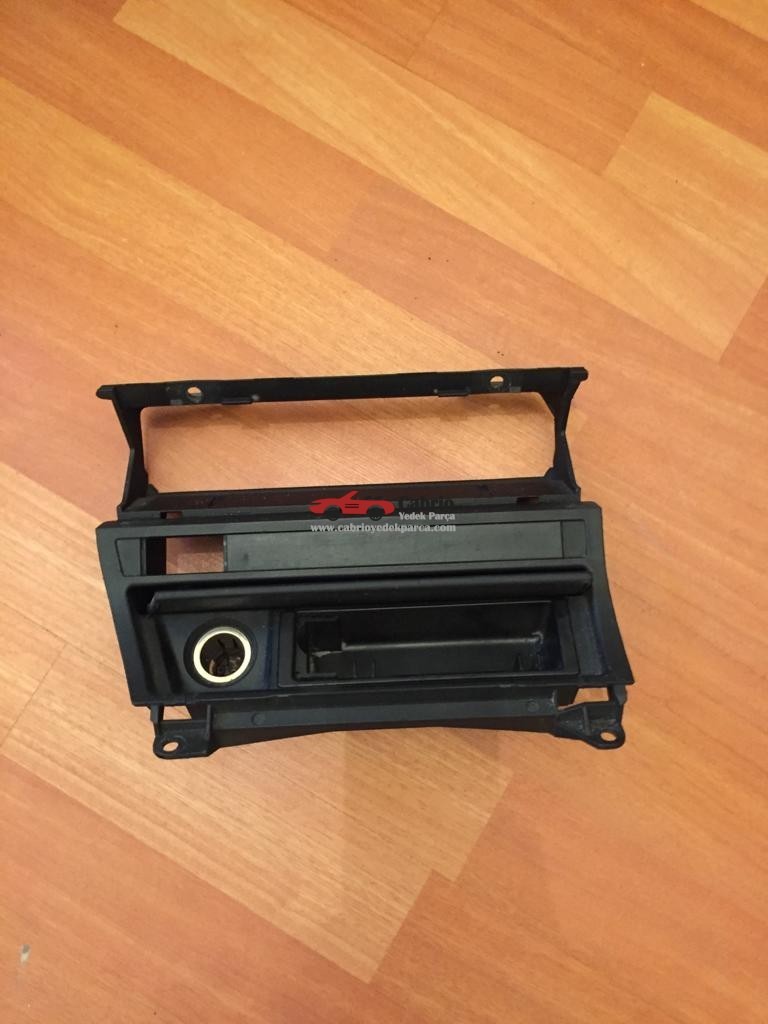 BMW E46 UYUMLU ORJİNAL ÖN KÜLLÜK ÇIKMA TEMİZ