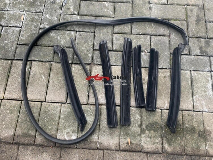 OPEL ASTRA G CABRİO UYUMLU ORJİNAL TENTE FİTİLİ ÇIKMA TEMİZ