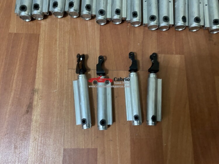 PEUGEOT 307CC CABRİO UYUMLU TENTE AMORTİSÖRÜ ORJINAL ÇIKMA TEMİZ