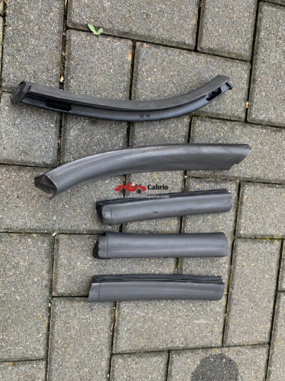 AUDİ TT 8J CABRİO UYUMLU ORJİNAL TENTE FİTİLİ ÇIKMA TEMİZ (6 PARÇA )