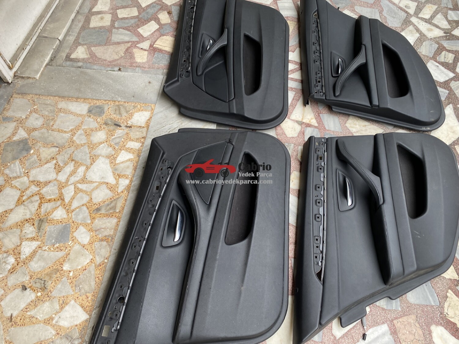 BMW F10 5 SERİSİNE UYUMLU ORJİNAL SİYAH NAPPA DERİ KAPI DÖŞEMESİ TEMİZ ÇIKMA TAKIM HALİNDE 