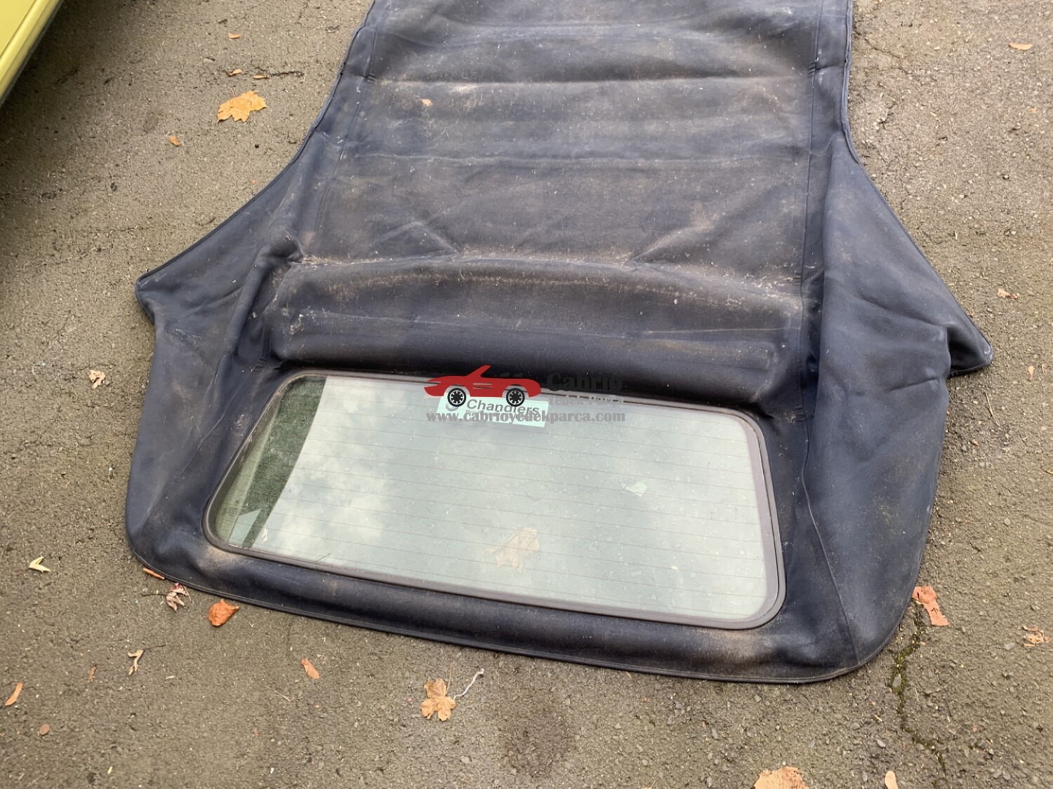 BMW E46 CABRİO UYUMLU TENTE DIŞ BEZİ ORJİNAL MAVİ TENTE CAMI ÜZERİNDE ÇIKMA TEMİZ HATASIZ