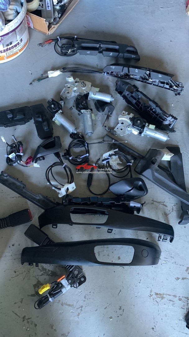 BMW E36 E39 E46 E53 E66 E65 E85 E88 E90 E92 E93 F10 F12 F13 UYUMLU ORİJİNAL KOLTUK PLASTİK PARÇALARI PLASTİK AKSAMLARI 