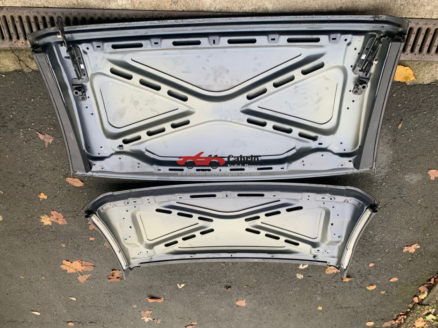 OPEL ASTRA H TWİNTOP CABRİO UYUMLU ORJİNAL HARDTOP ÖN VE ORTA KAPAĞI FİTİLLERİ ÜSTÜNDE ÇIKMA TEMİZ 