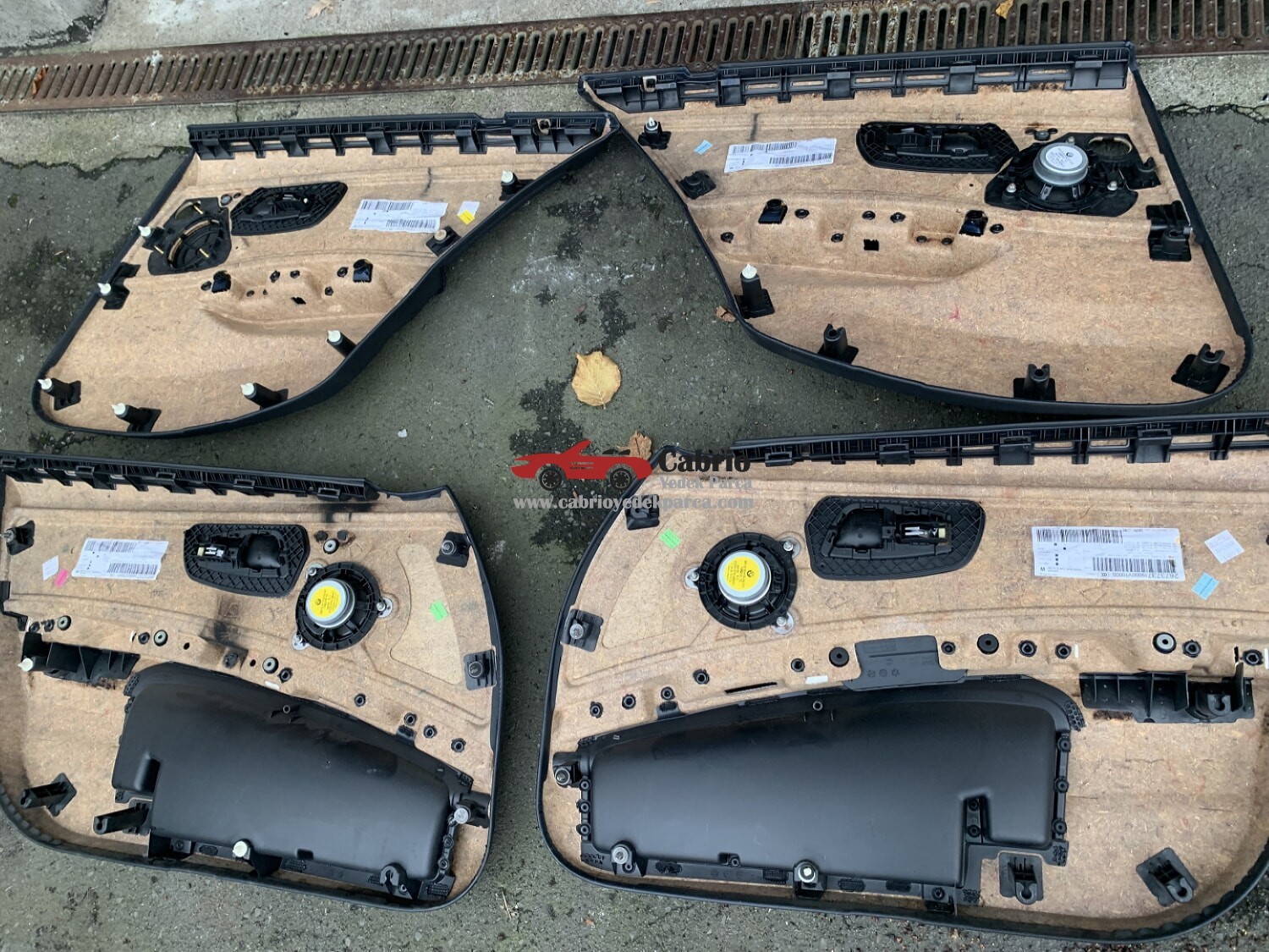 BMW E90 UYUMLU ORJİNAL SİYAH DERİ KUMAŞ UYUMLU KAPI DÖŞEMESİ TAKIMI ÖN ARKA ÇIKMA TEMİZ