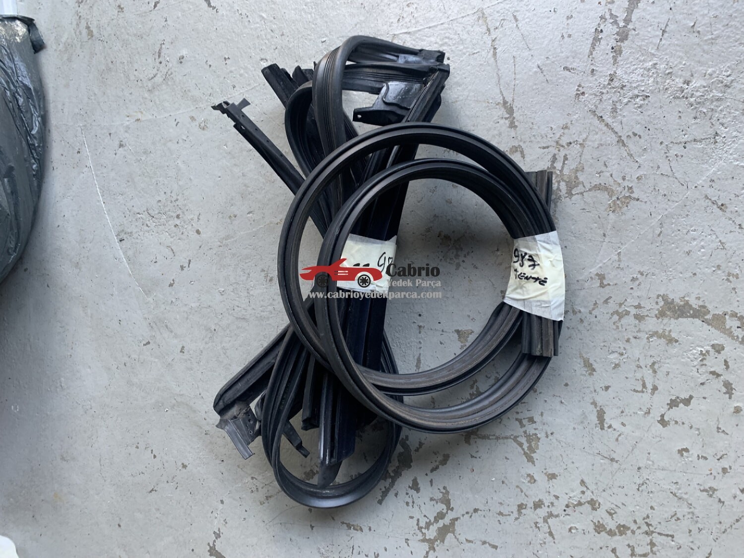 PORSCHE BOXSTER 987 UYUMLU TENTE FİTİLLERİ ORJİNAL SİYAH ÇIKMA TEMİZ 