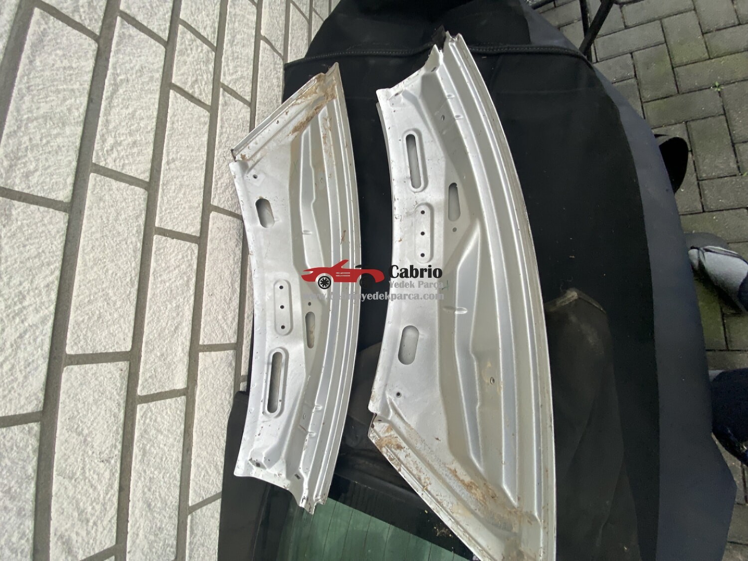 PEUGEOT 307CC CABRİO UYUMLU GRİ HARDTOP SAĞ SOL ARKA DİREKLER ORJİNAL ÇIKMA TEMİZ