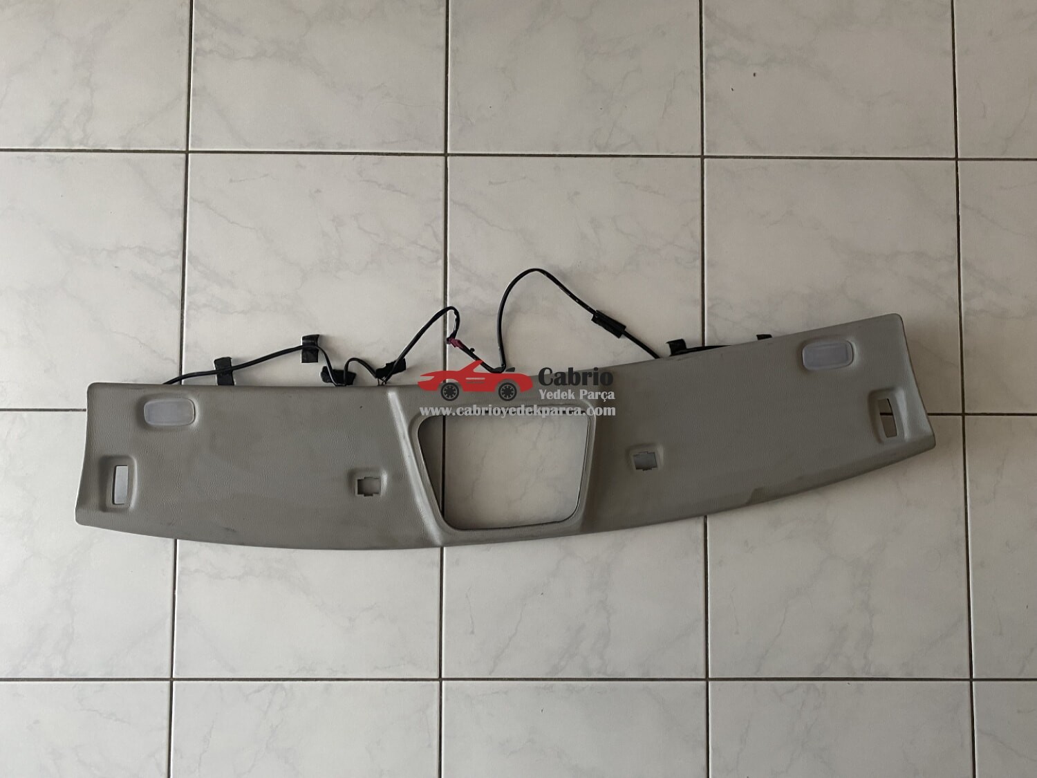 MERCEDES CLK W209 CABRİO A2096901650 UYUMLU DİREK KAPAĞI İÇ LAMBA KAPAĞI ORJİNAL ÇIKMA TEMİZ 