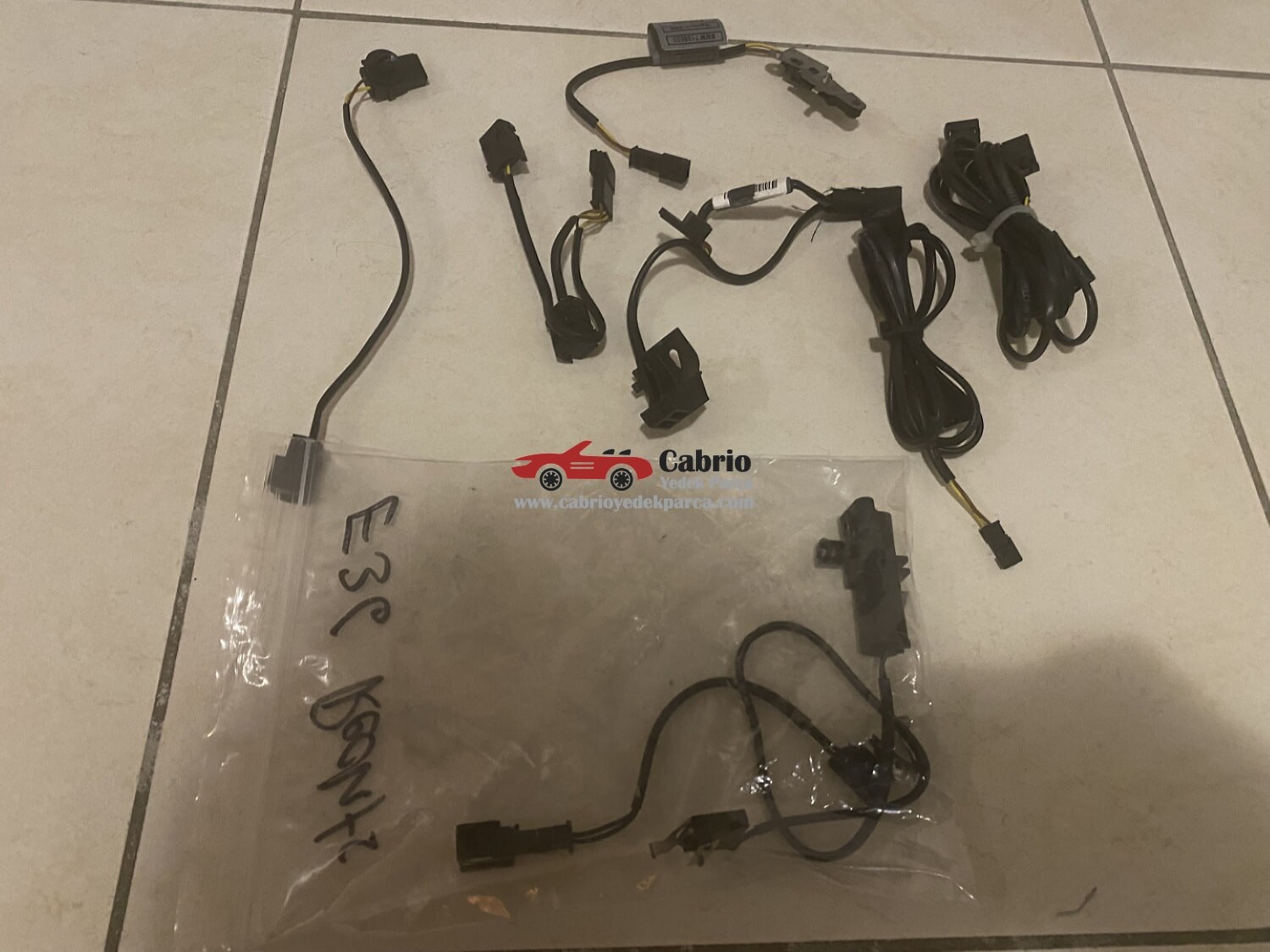 BMW E93 F33 F83 RENAULT PEUGEOT MERCEDES AUDİ CABRİO UYUMLU ORJİNAL HER MARKA MODEL HARDTOP TENTE SWİÇLERİ ÇIKMA TEMİZ