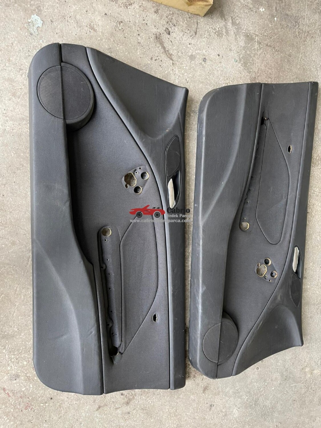 BMW E46 CABRİO COUPE UYUMLU ORJİNAL SİYAH KUMAŞ SAĞ SOL KAPI DÖŞEMESİ ÇIKMA TEMİZ