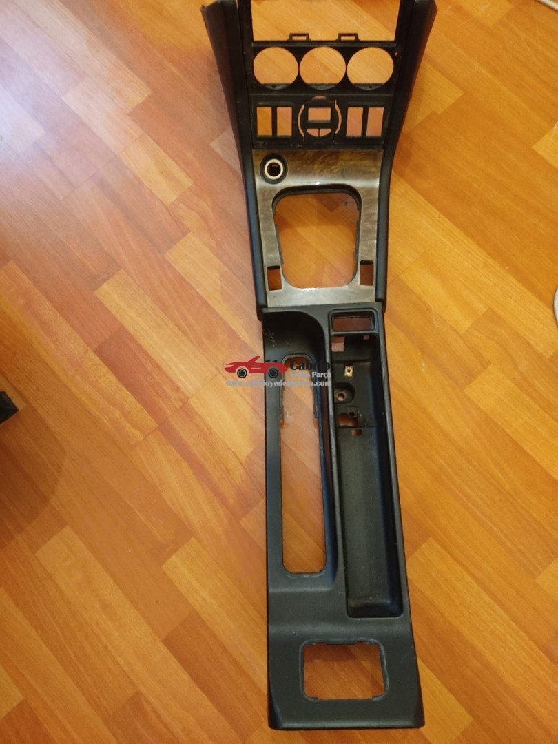 BMW Z3 UYUMLU ORJİNAL ORTA KONSOL ÇIKMA TEMİZ