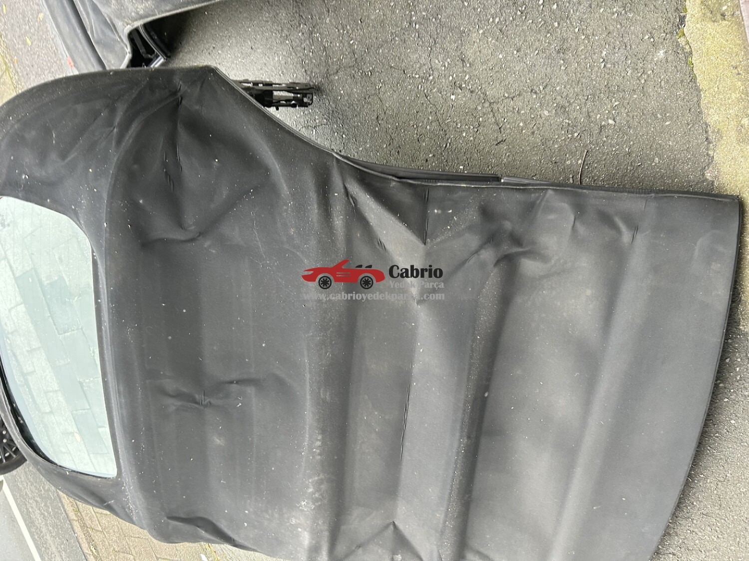 BMW E88 1 ER KASA CABRİO UYUMLU TENTE DIŞ BEZİ CAMI ÜZERİNDE TEMİZ ORJİNAL 