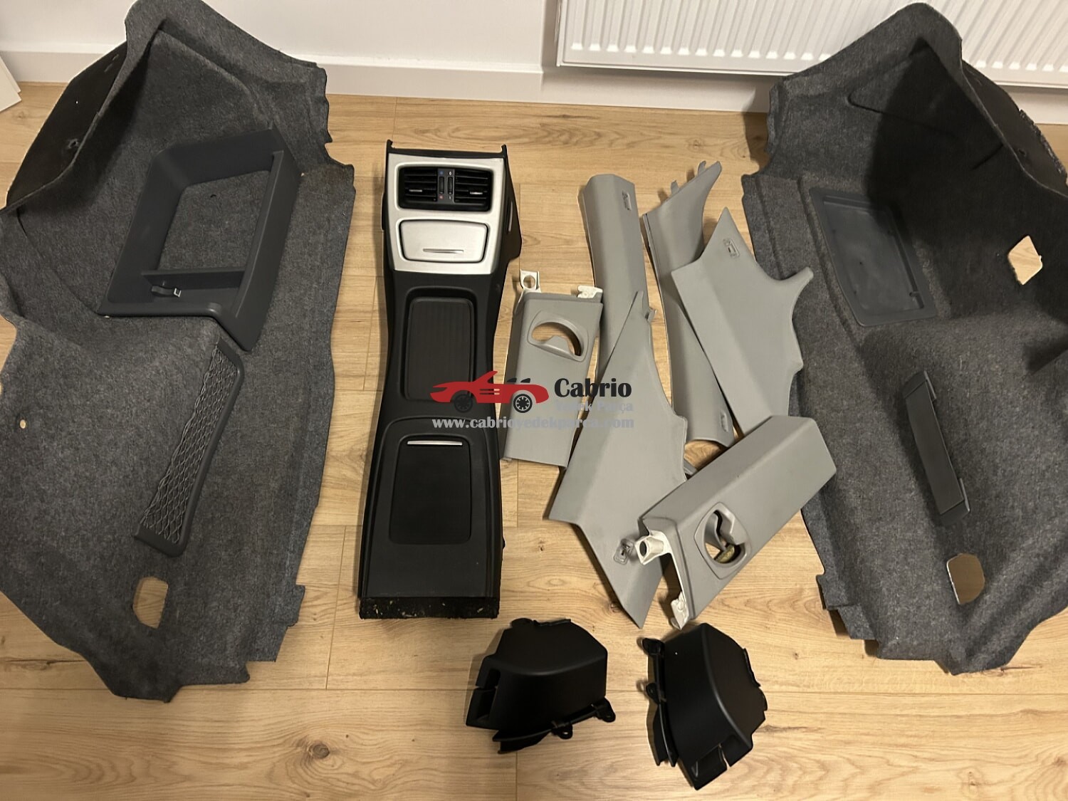 BMW E92 E93 UYUMLU ORJİNAL IŞIKLI ARKA KONSOL DOLU HALDE HAVA KANALI TRİMİ SAKLAMA GÖZÜ ÜSTÜNDE ÇIKMA TEMİZ