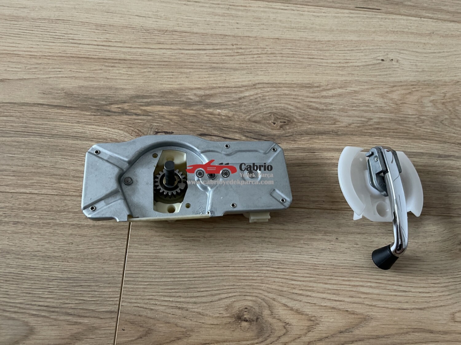 BMW E30 E36 UYUMLU ORJİNAL SUNROOF MANUEL KOLU ÇIKMA TEMİZ