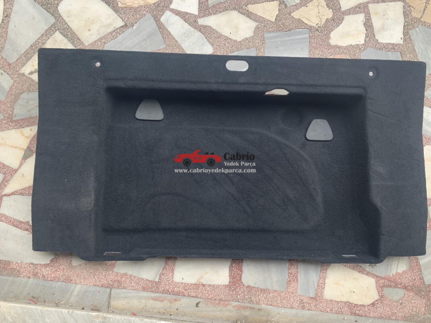 BMW F33 F83 M4 4 SERİSİ CABRİO UYUMLU ORJİNAL 7325988 ARKA KOLTUK ARKASI KAPLAMASI SİNEKLİK YUVASI ÇIKMA TEMİZ 