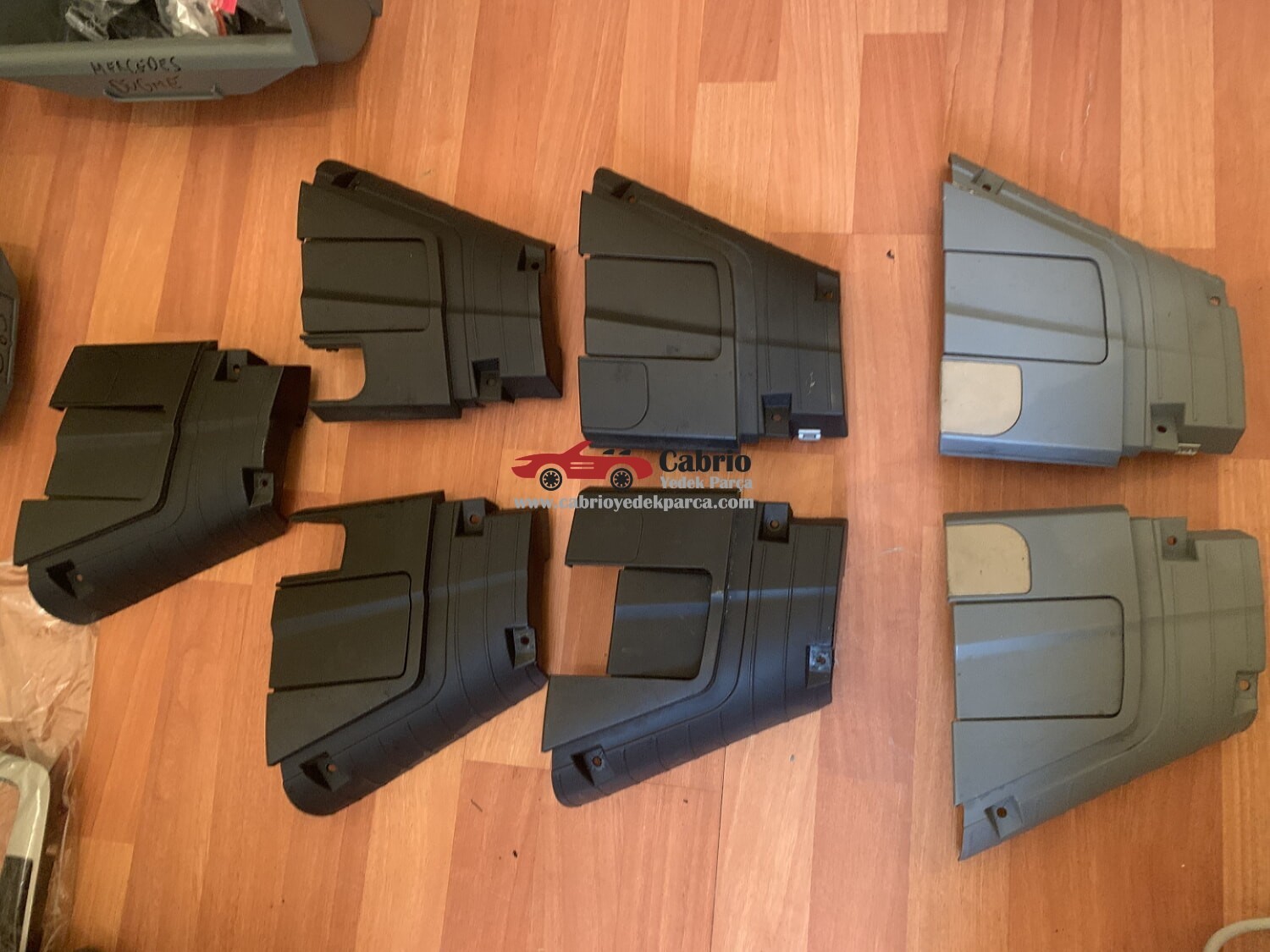 BMW E46 CABRİO UYUMLU SİYAH FLAP TENTE KAPAĞI) SAĞ SOL ORJİNAL