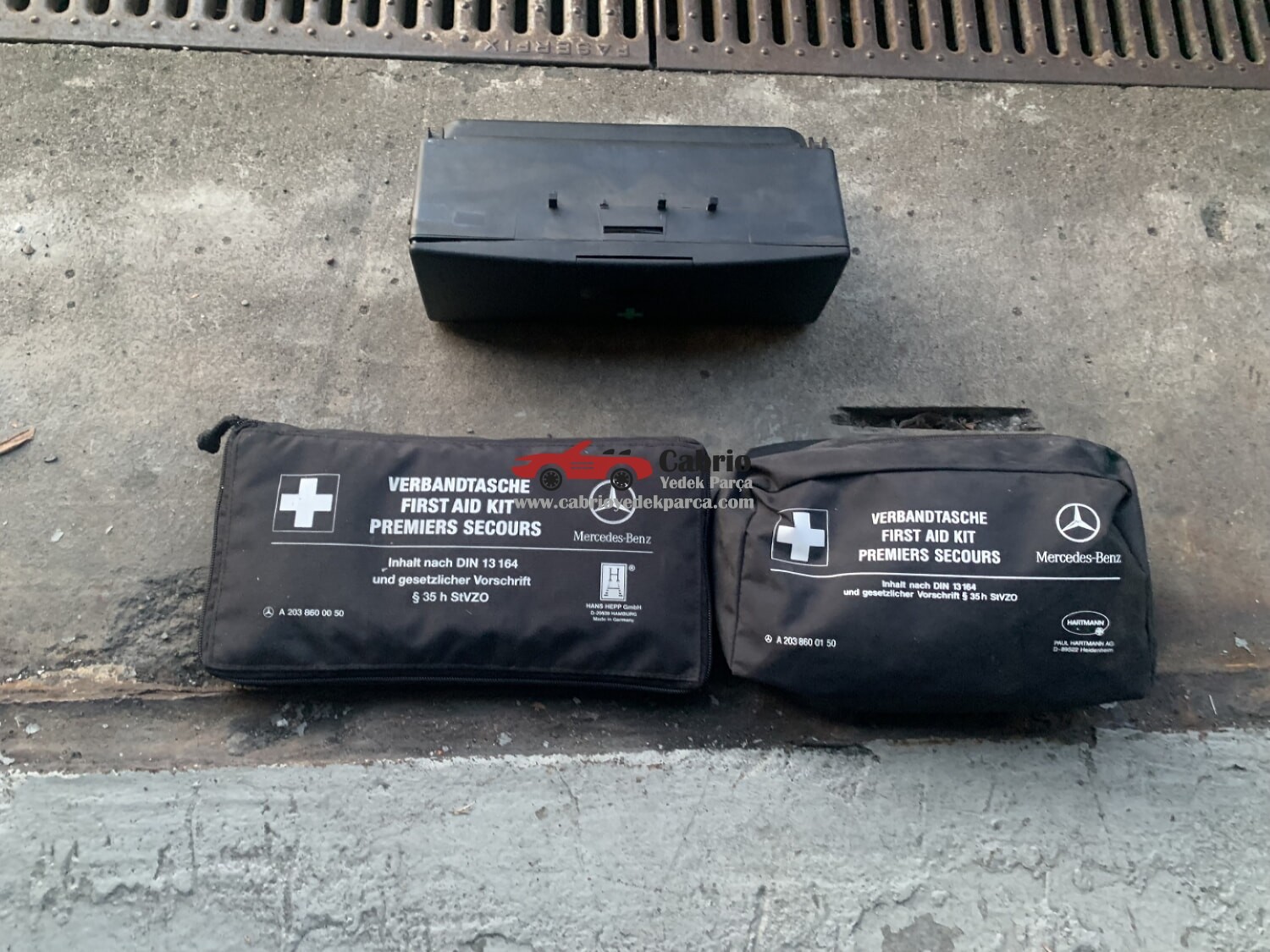 MERCEDES SERİLERİNE UYUMLU ORJİNAL İLK YARDIM KUTUSU ÇANTASI 