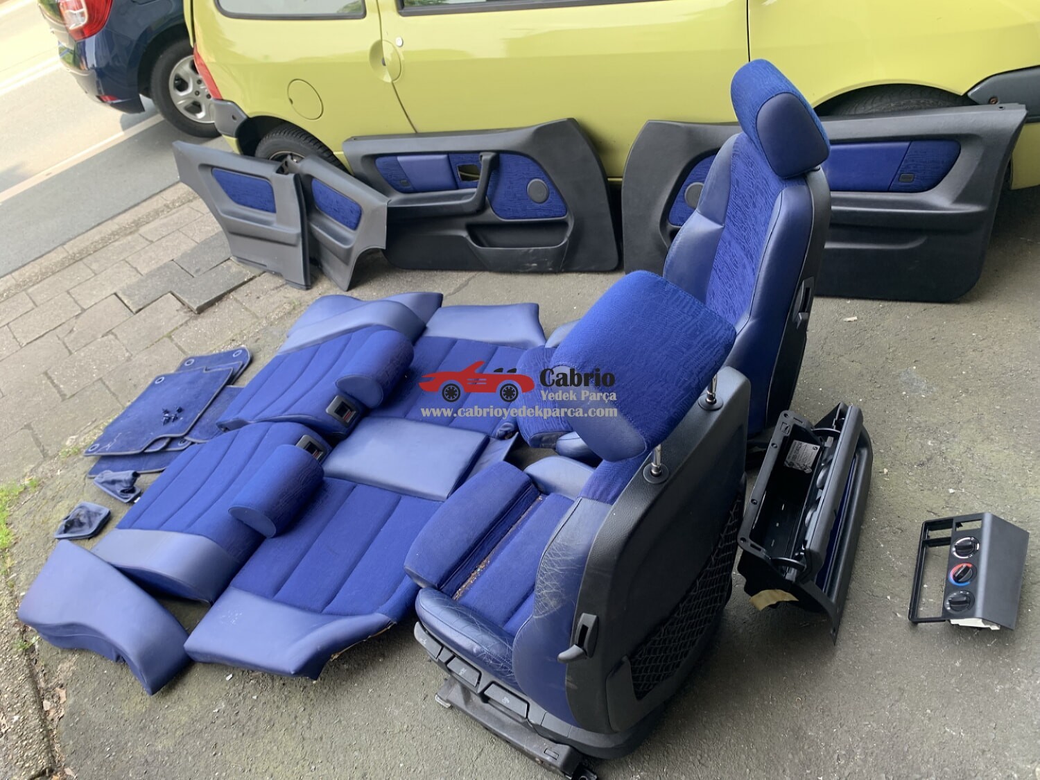 BMW E36 COMPACT İNDİVİDUAL ÖZEL MODEL UYUMLU RECORA MAVİ DERİ MAVİ KUMAŞ MODELİ ARKA ÕN KAPI DÕŞEMELERi ÖN ARKA PASPASLAR VİTES KÖRÜĞÜ EL FRENİ DAHİL KOLTUK TAKIMI SET HALİNDE