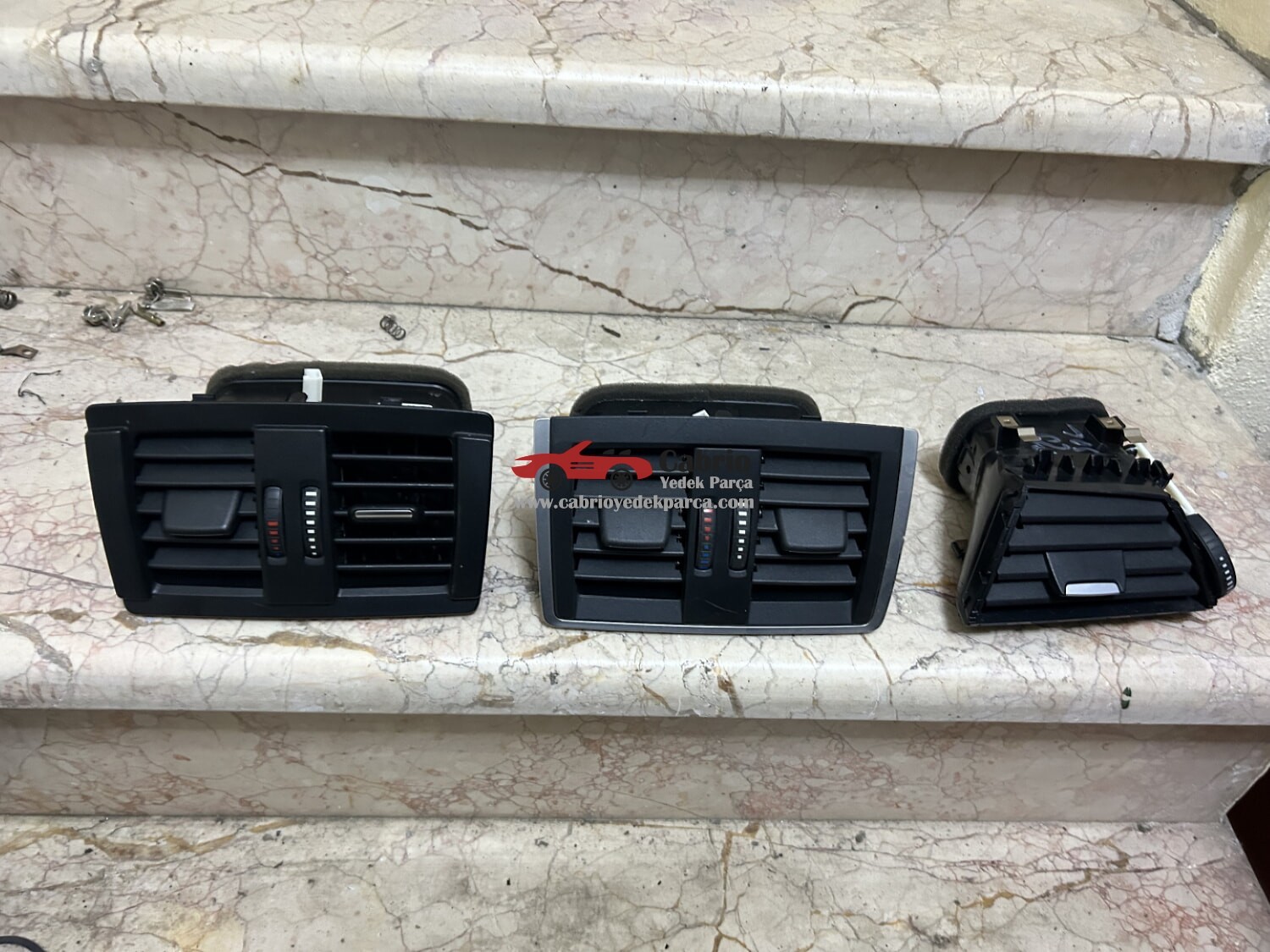 BMW ORJİNAL F20 F22 F23 F30 F32 F33 F36 ARKA HAVA KANALI HAVA IZGARASI 