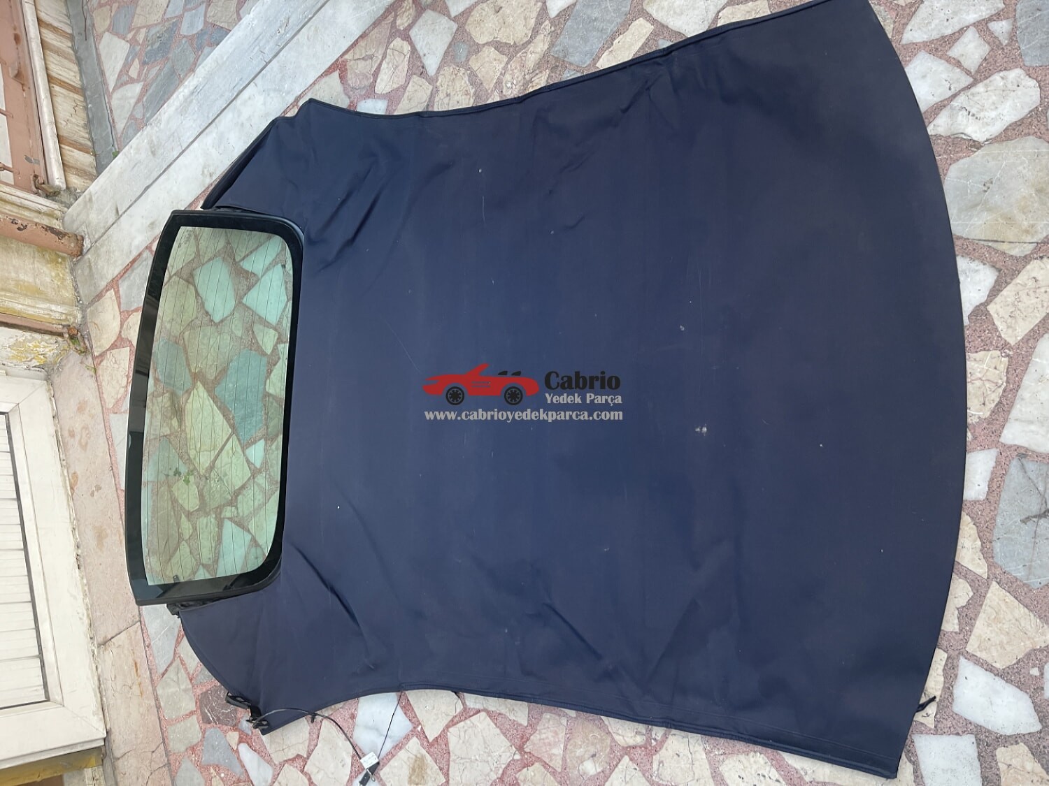 MERCEDES CLK W209 CABRİO UYUMLU DIŞ TENTE BEZİ MAVİ RENK ORJİNAL TEMİZ ÇIKMA HATASIZ YAN SANAYİ ÇÖPLERLE KARŞILAŞTIRMAYIN YENİ FİYATI 4000 BİN EURO 