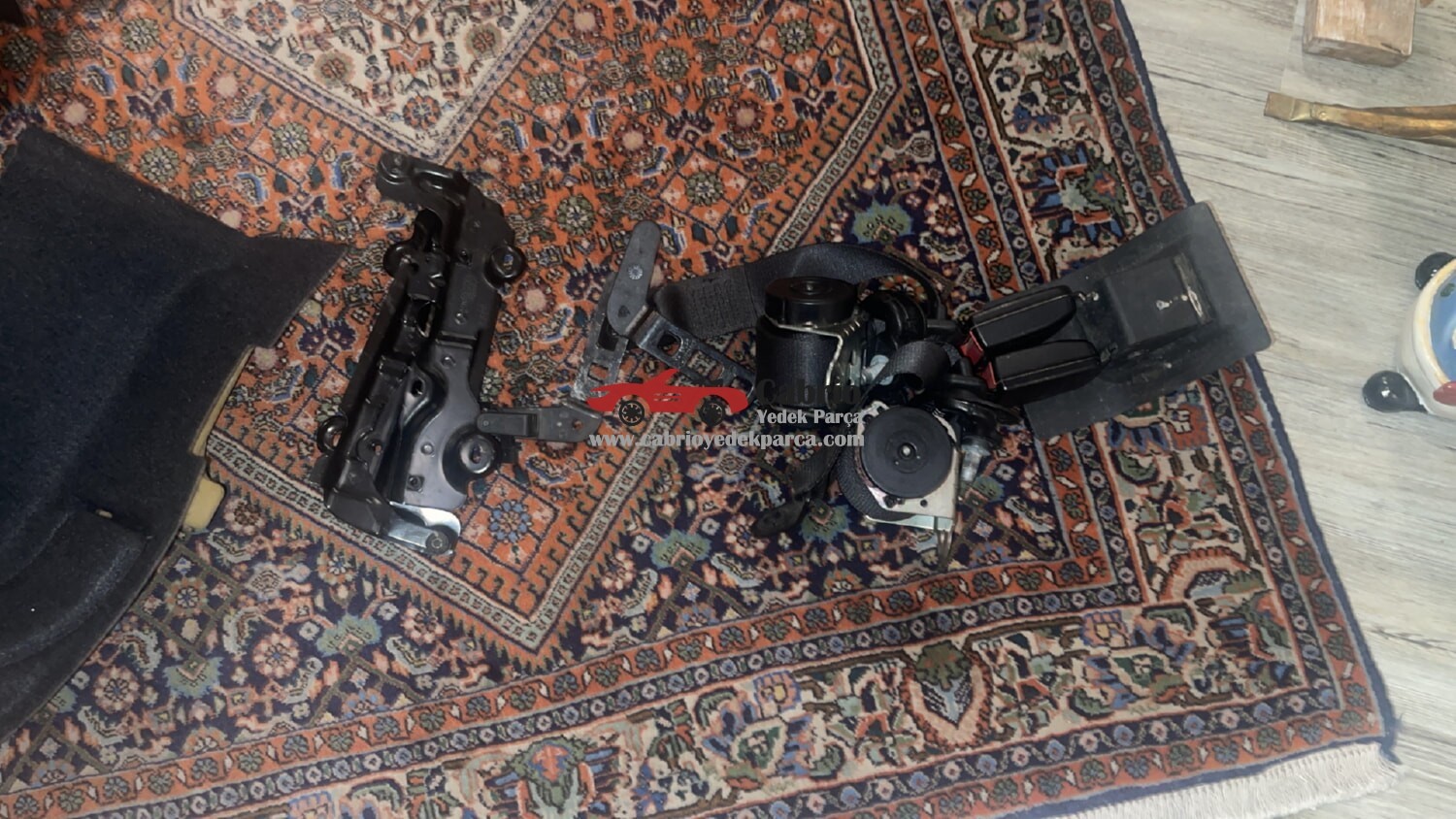 MİNİ COOPER CABRİO R52 UYUMLU ORJİNAL BAGAJ PARÇALARI KİLİTLER ÇIKMA TEMİZ