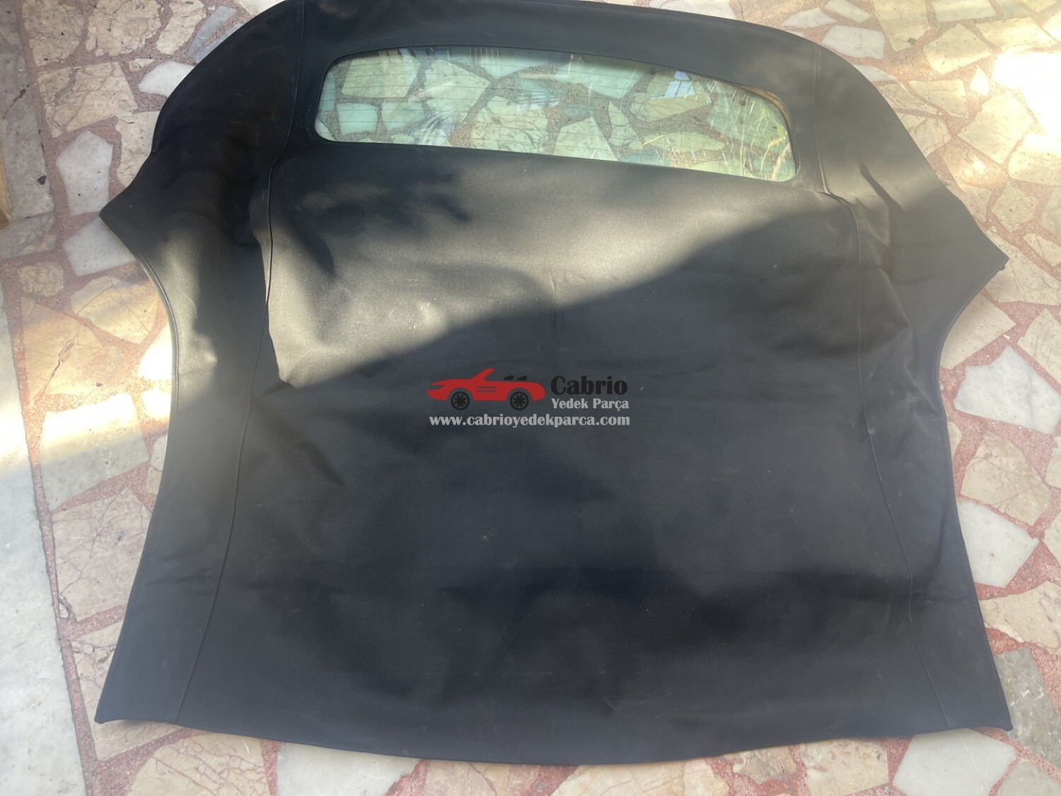 CHRYSLER CROSSFİRE CABRİO ORJİNAL CAMI ÜZERİNDE TENTE BEZİ ÇIKMA TEMİZ 
