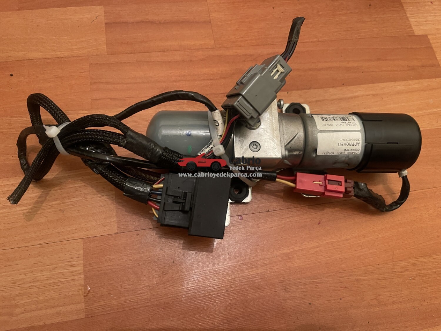 CHRYSLER CABRİO PT CRUİSER UYUMLU ORJİNAL TENTE POMPASI ÇIKMA TEMİZ