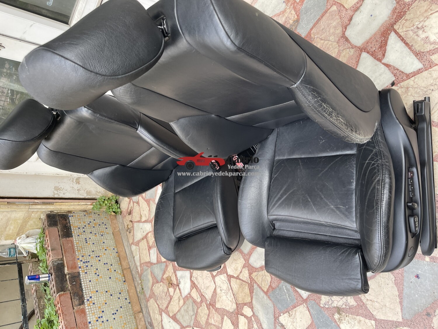 BMW E46 SEDAN 4 KAPI UYUMLU ELEKTRİKLİ MEMORY HAFIZALI RECARO ISITMALI SİYAH DERİ SAĞ SOL ORJİNAL TEMİZ KOLTUK ORJİNAL ALMANYA SAĞDA MEMORY HAFIZALI OLAN İNGLİZLERLE KARŞILAŞTIRMAYIN 