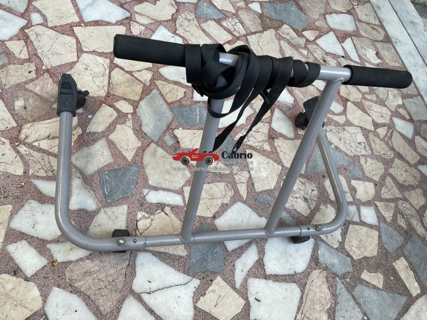 BMW HARDTOP TAŞIYICISI HARDTOP SEHPASI ORJİNAL TEMİZ ÇIKMA YAN SANAYİ YAPMA ÇÖPLERLE KARŞILAŞTIRMAYIN 