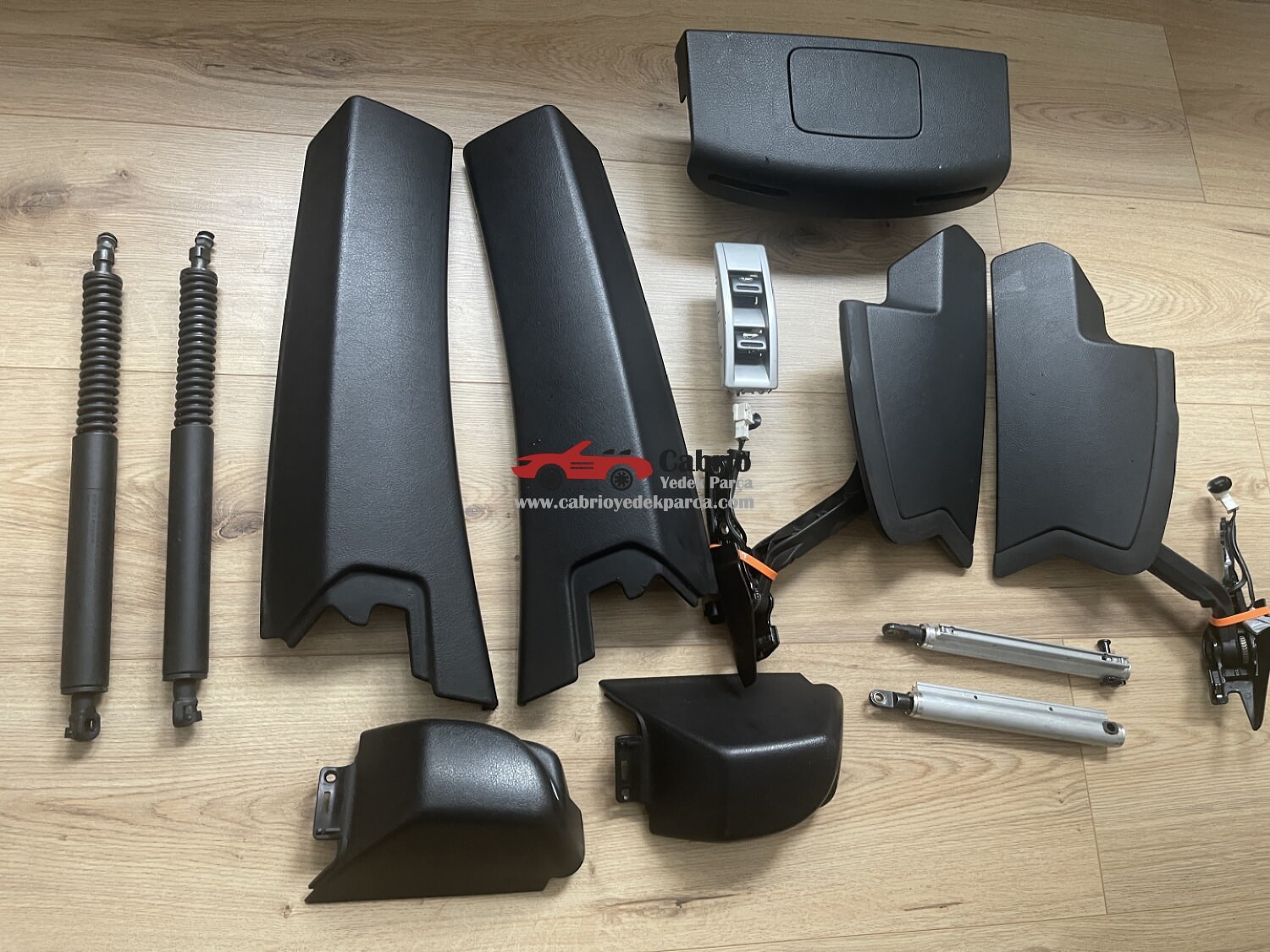 PEUGEOT 307CC CABRİO UYUMLU PLASTİK PARÇA KEMER KAPAK YAN ÜST KAPI DÖŞEME KAPAK ORJINAL ÇIKMA TEMİZ