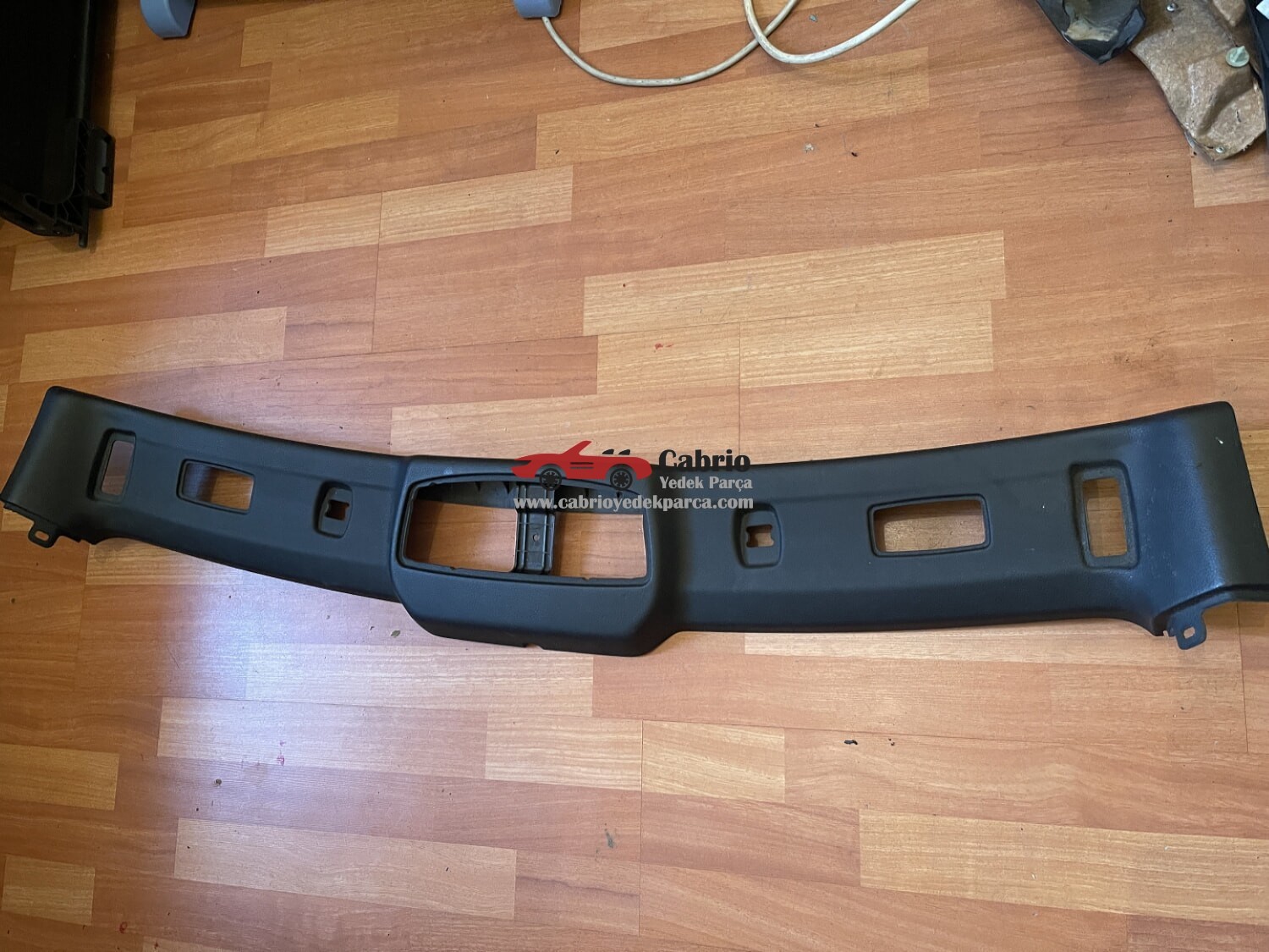 BMW 4 KASA CABRİO F33 F83 CABRİO UYUMLU ORJİNAL GÜNEŞLİK PLASTİĞİ ÇIKMA TEMİZ 