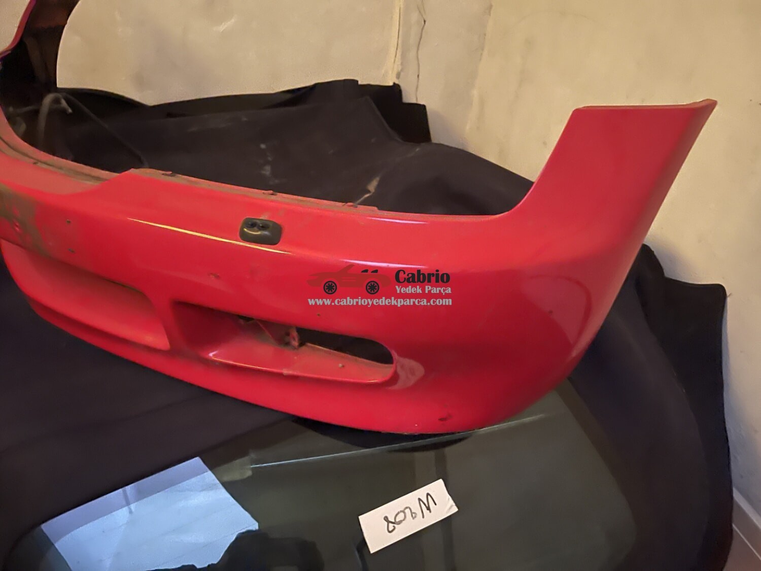 BMW Z3 CABRİO UYUMLU ORJİNAL KIRMIZI BOYASIZ FAR FİSKİYE TAMPON 