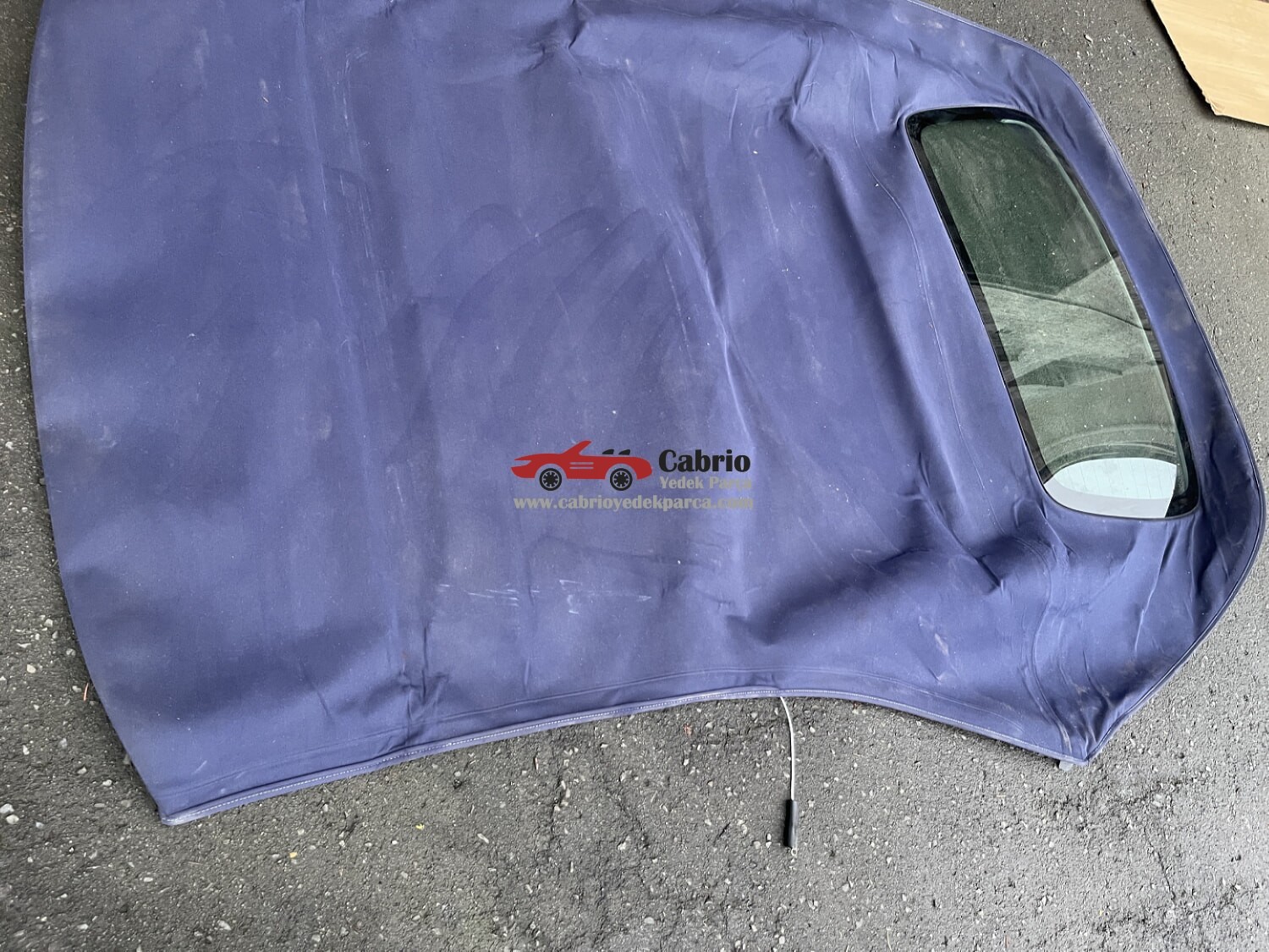 MERCEDES CLK W208 CABRİO UYUMLU DIŞ TENTE BEZİ MAVİ RENK ORJİNAL TEMİZ ÇIKMA HATASIZ YAN SANAYİ ÇÖPLERLE KARŞILAŞTIRMAYIN YENİ FİYATI 4500 EURO