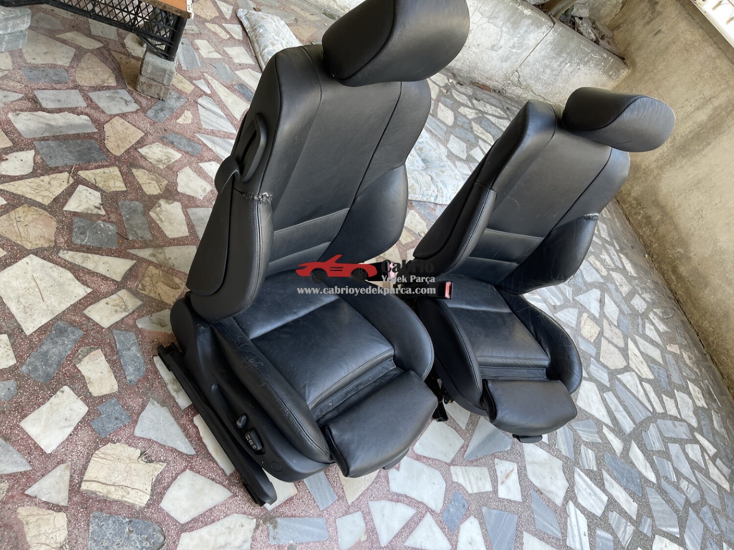 BMW E46 COUPE UYUMLU ELEKTRİKLİ MEMORY HAFIZALI RECARO SPORT KOLTUK SİYAH DERİ SAĞ SOL ORJİNAL KOLTUK ORJİNAL ALMANYA SAĞDA MEMORY HAFIZALI OLAN İNGLİZLERLE KARŞILAŞTIRMAYIN