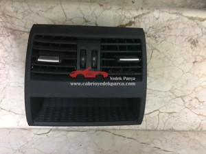 BMW ORJİNAL F10 UYUMLU ARKA HAVA KANALI HAVA IZGARASI TEMİZ ÇIKMA