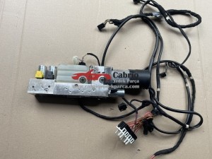 BMW 6 KASA CABRİO E64 UYUMLU ORJİNAL TENTE POMPASI ÇIKMA TEMİZ