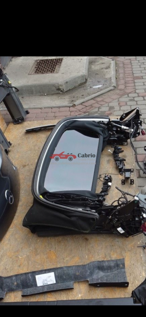 MERCEDES BENZ C KASA CABRİO W205 UYUMLU ORJİNAL CABRİO TENTE KOMPLE HALDEDİR ÇIKMA TEMİZ SİYAH RENK TENTE DIŞ BEZİ İÇ BEZİ İSKELETİ ARKA CAM ÖN KİLİTLERİ  TESİSATI ÜSTÜNDEDİR 