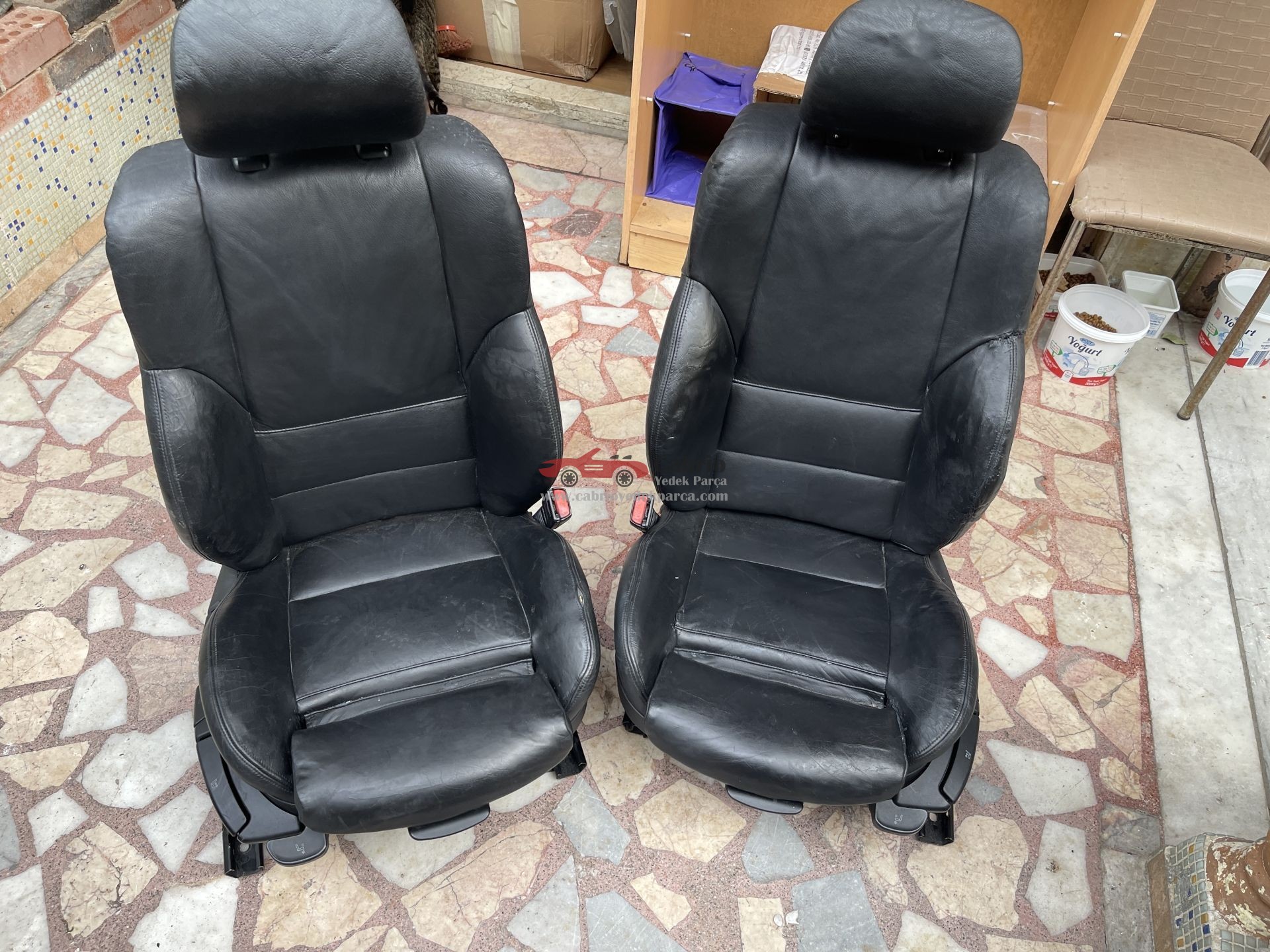 BMW E46 SEDAN 4 KAPI UYUMLU RECARO ISITMALI SİYAH DERİ SAĞ SOL ORJİNAL TEMİZ KOLTUK ÇIKMA