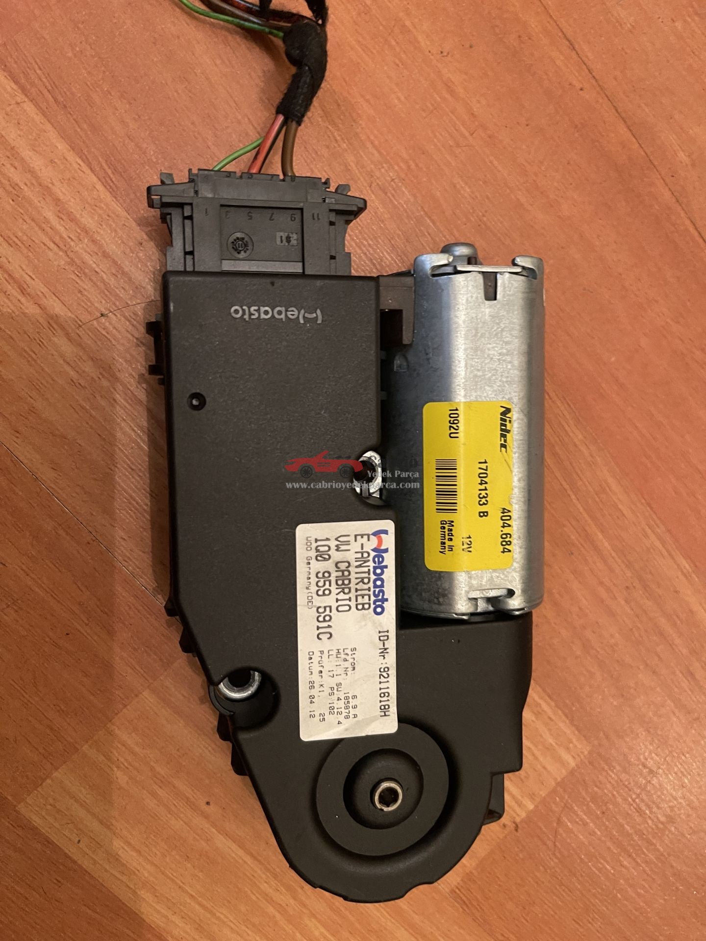 VOLKSWAGEN EOS CABRİO TENTE HARDTOP SUNROOF MOTORU ORJİNAL ÇIKMA TEMİZ