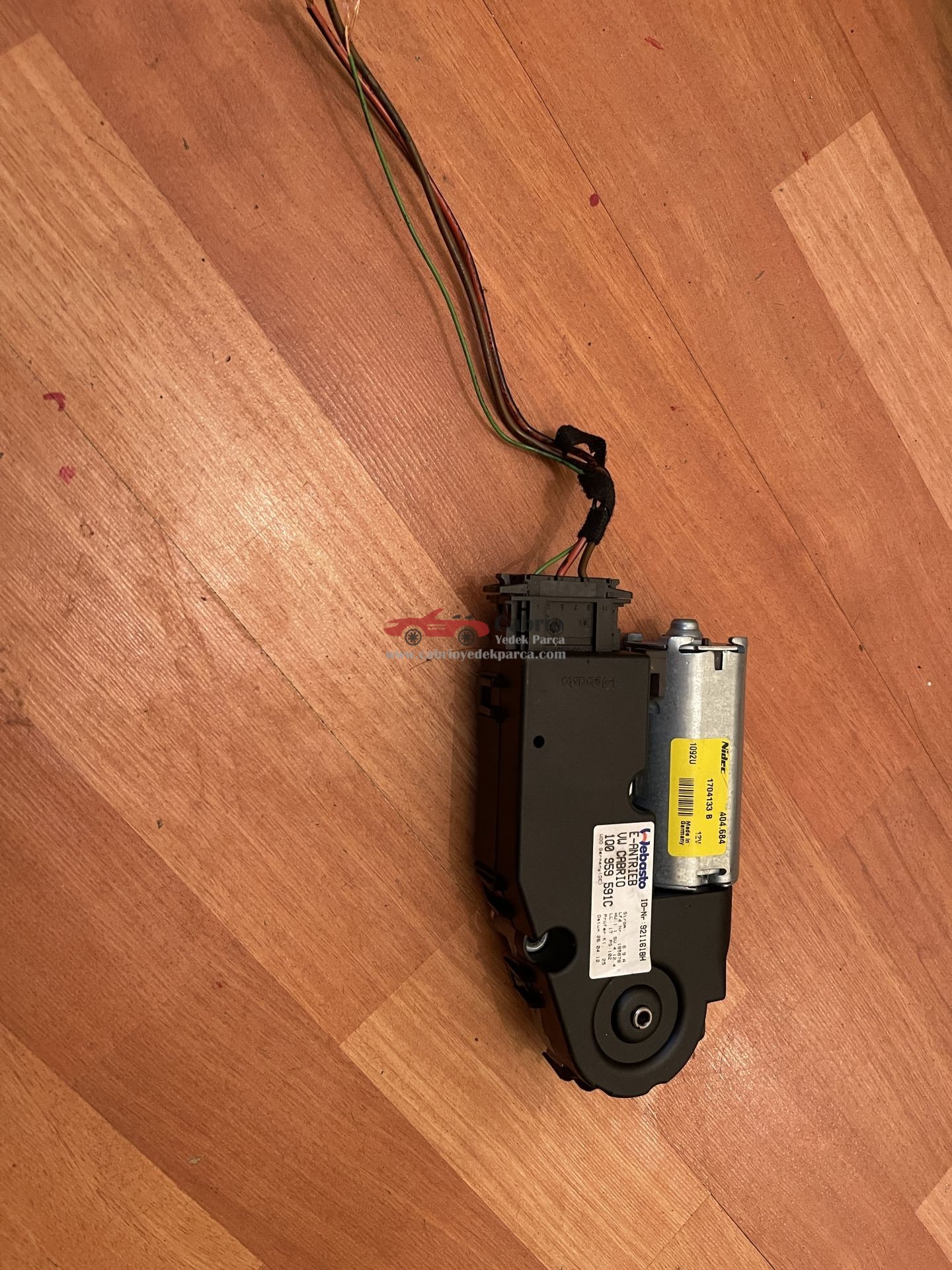 VOLKSWAGEN EOS CABRİO TENTE HARDTOP SUNROOF MOTORU ORJİNAL ÇIKMA TEMİZ